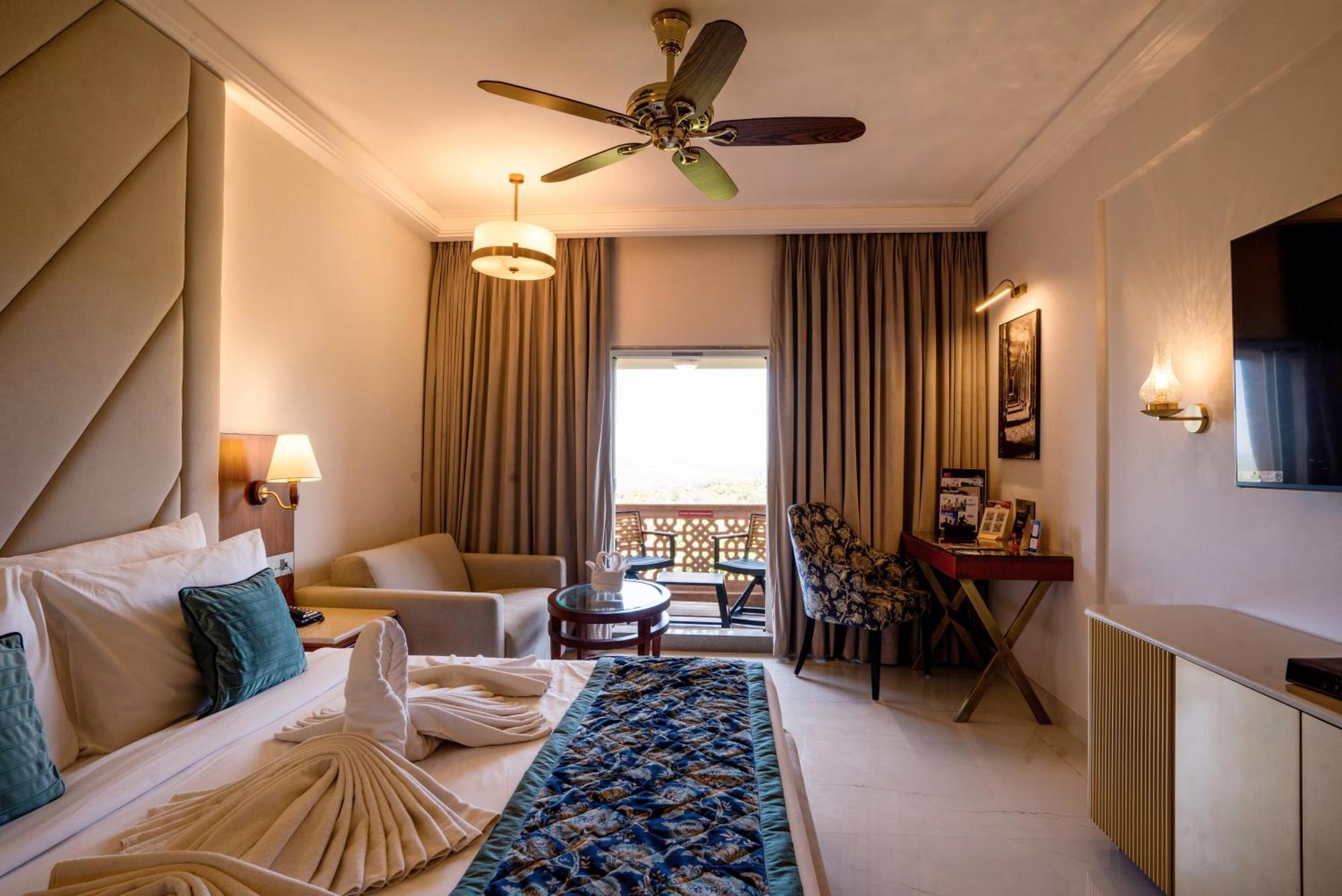 Evershine Resort & Spa Mahābaleshwar Εξωτερικό φωτογραφία
