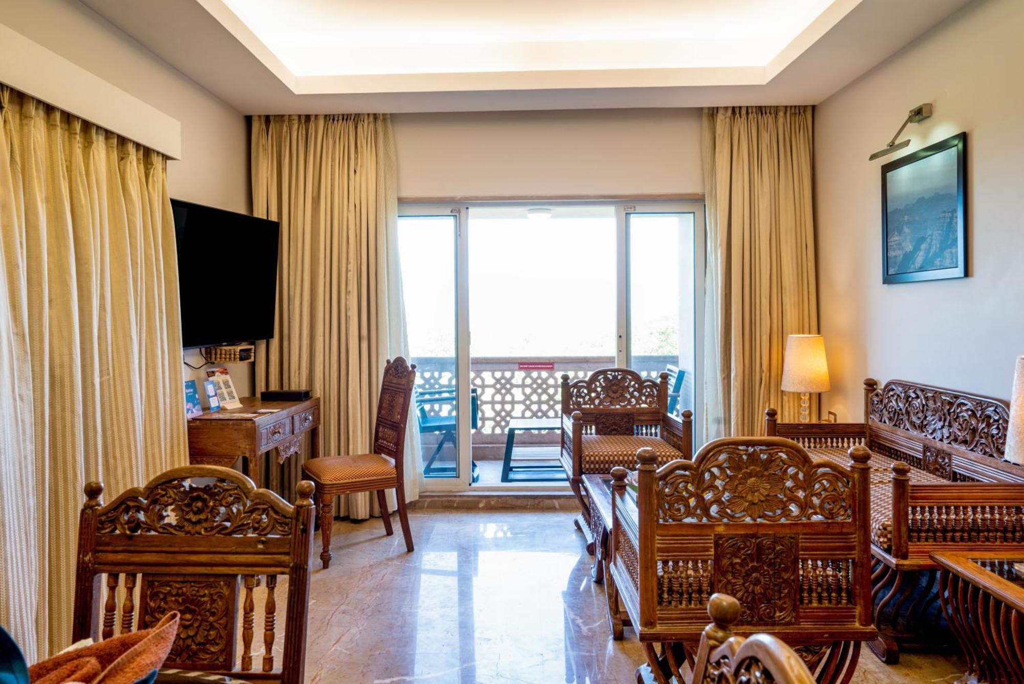 Evershine Resort & Spa Mahābaleshwar Εξωτερικό φωτογραφία